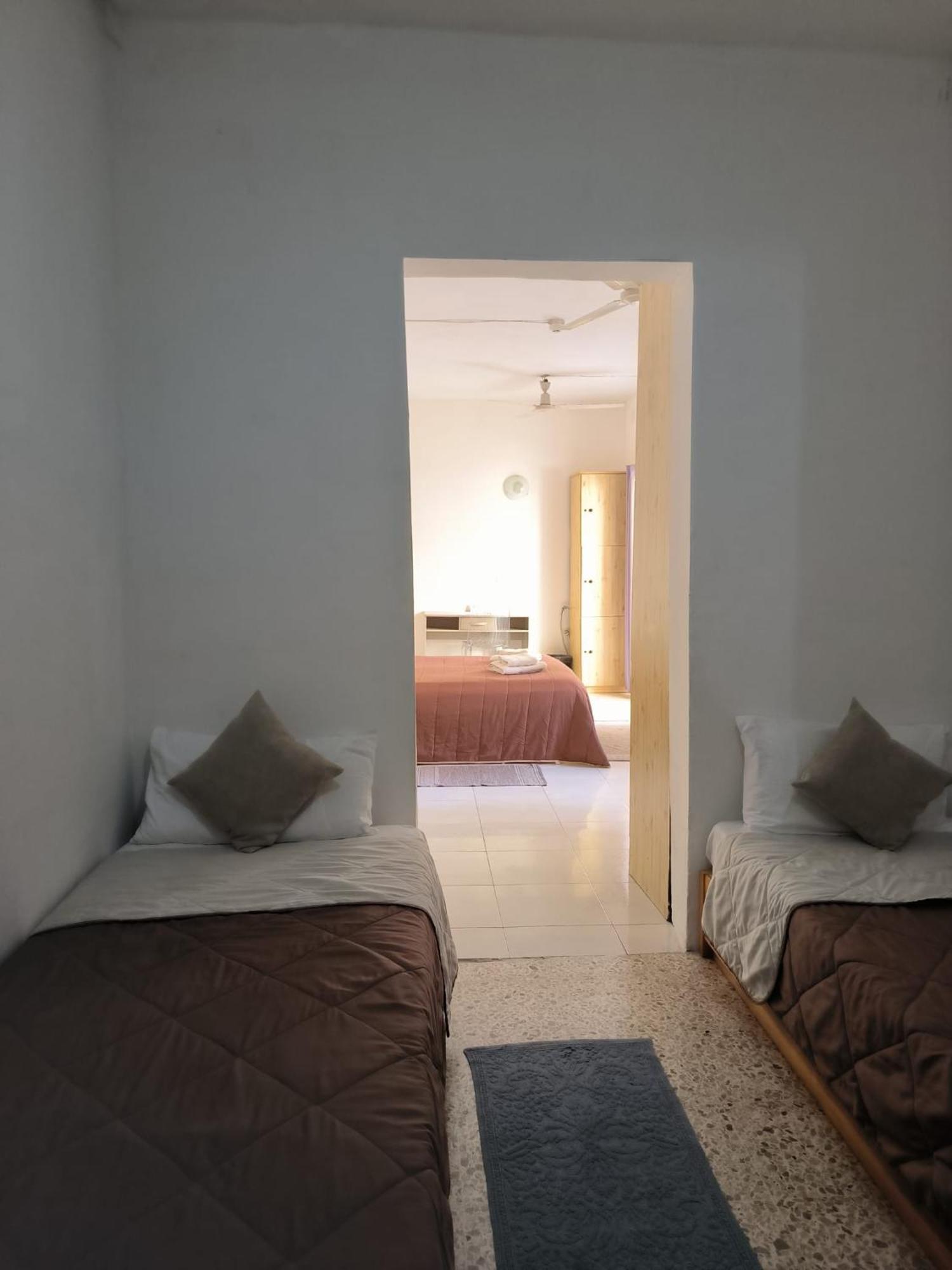 Tarona Guesthouse St. Paul's Bay Exterior foto